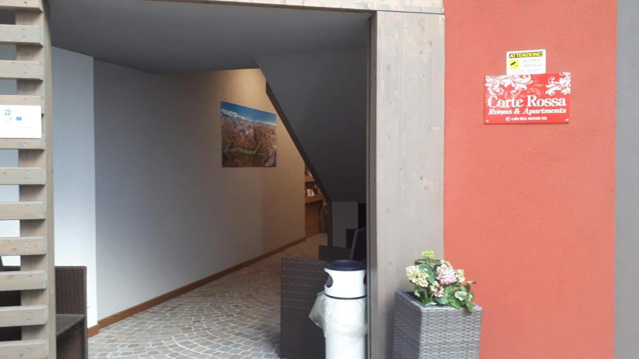 Hotel Bed & Rooms , Corte Rossa -1 Min Walk To Bernina Express Tirano Eksteriør billede